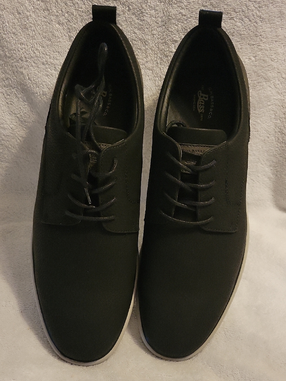 Bass Men's Black Lace-Up Derby Shoes
